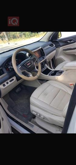 GMC Acadia
